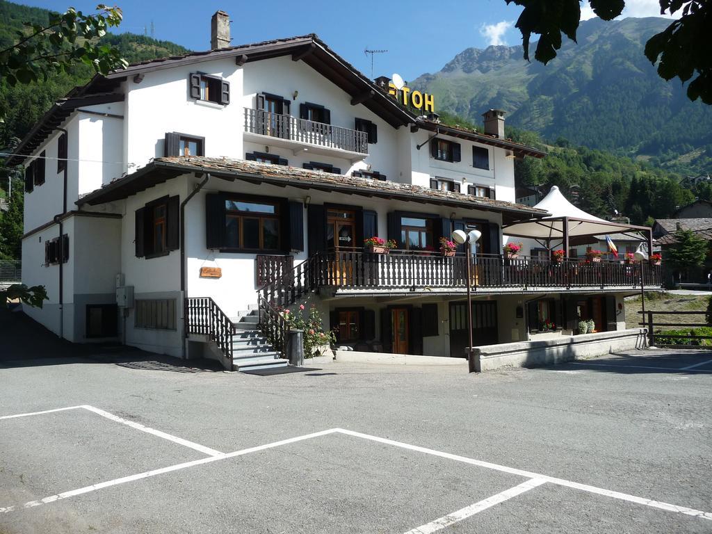 Hotel Col Serena Etroubles Exterior foto