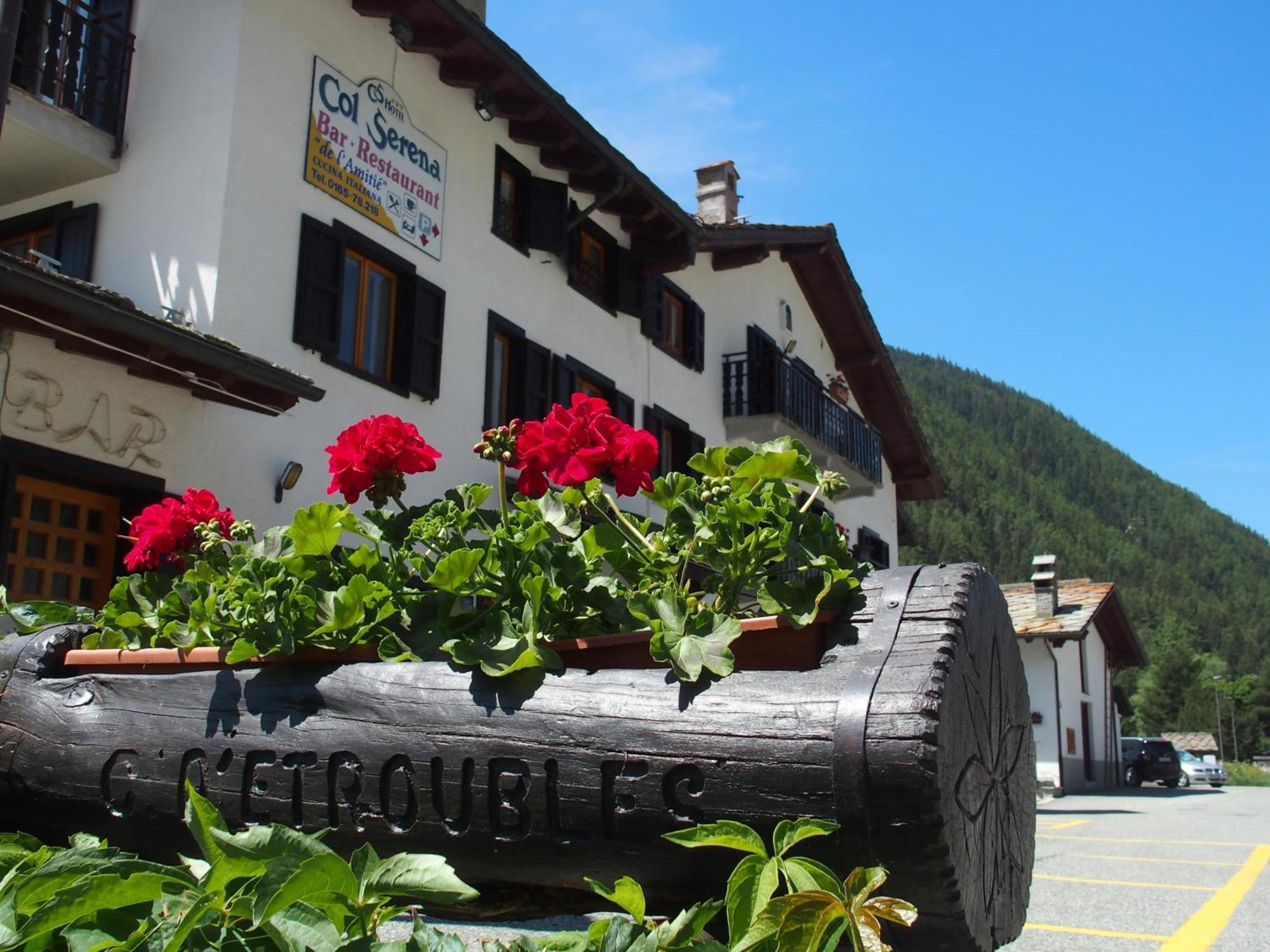 Hotel Col Serena Etroubles Exterior foto