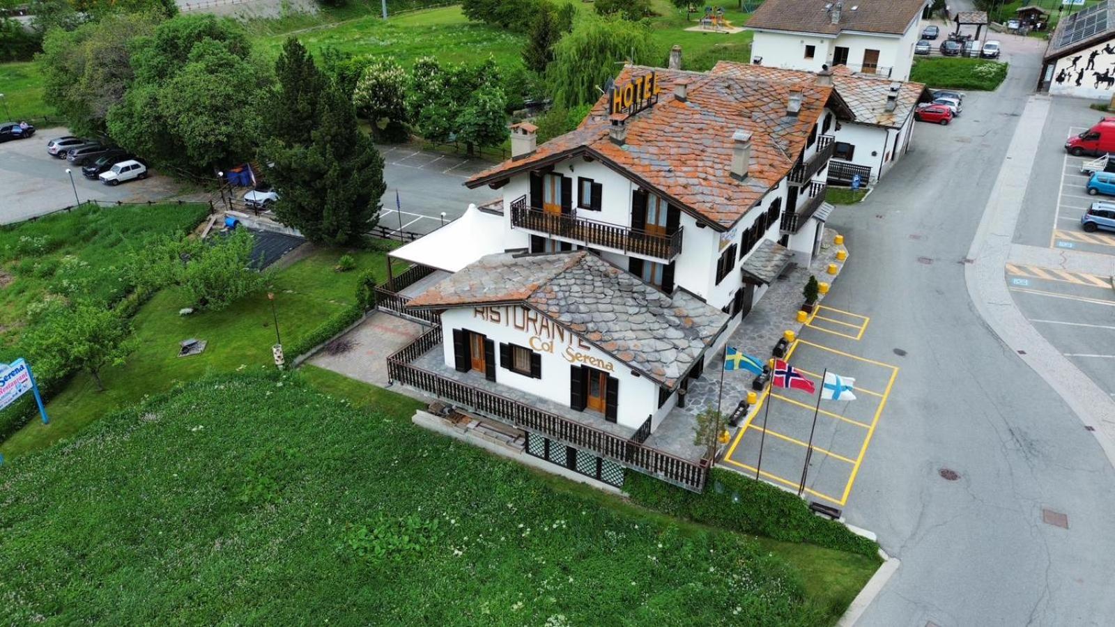 Hotel Col Serena Etroubles Exterior foto